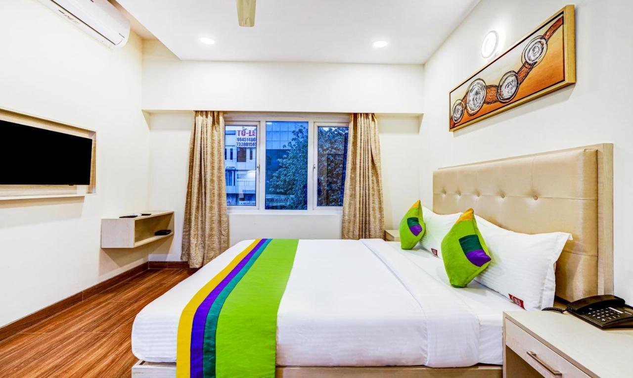 Treebo Galaxy Suites Mathikere Bangalore Dış mekan fotoğraf