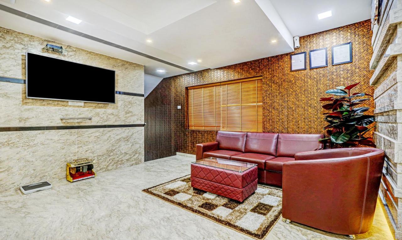 Treebo Galaxy Suites Mathikere Bangalore Dış mekan fotoğraf